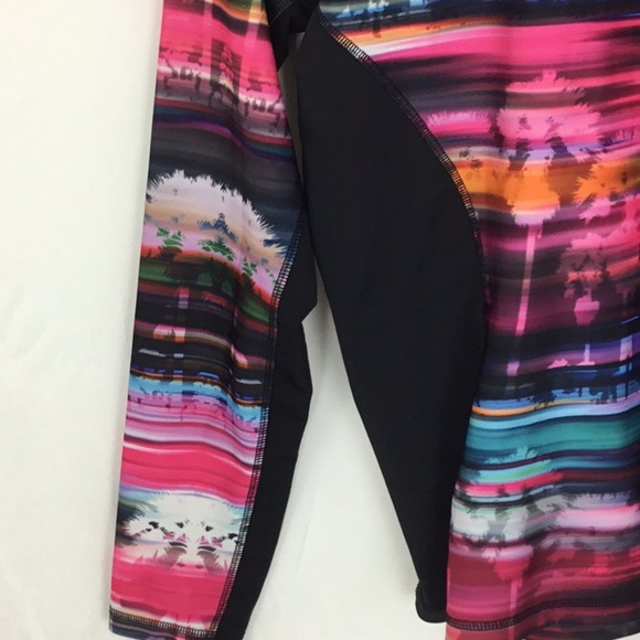 SALT LIFE Multi Color Rashguard - Picture 3 of 7